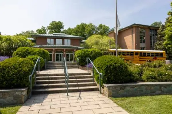 Holton-Arms School