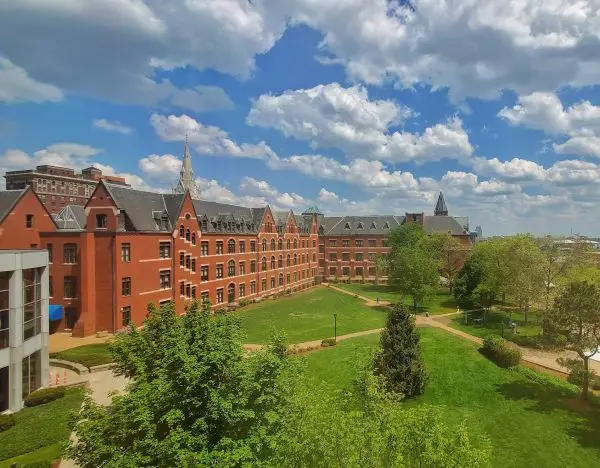 Saint Louis University