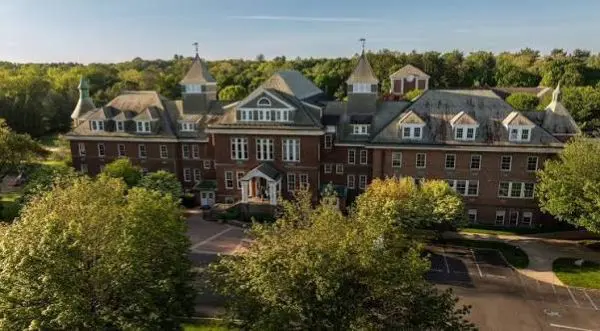 Friends Academy