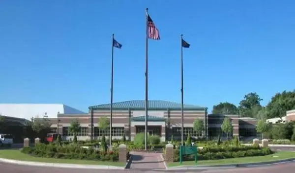 Detroit Country Day School 