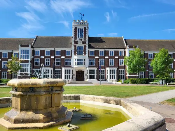 ĐẠI HỌC LOUGHBOROUGH UNIVERSITY (LORO)