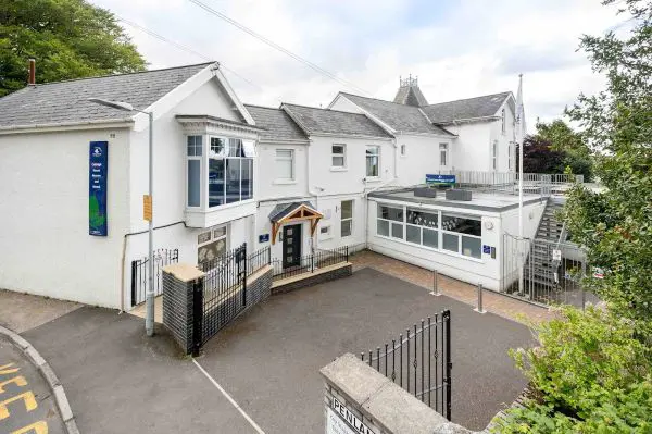 Oakleigh House School