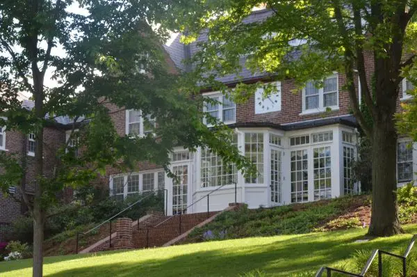 Belmont Hill School