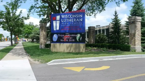 TRƯỜNG TRUNG HỌC WISCONSIN LUTHERAN HIGH SCHOOL - BANG WISCONSIN