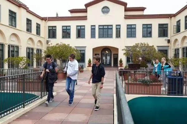 San Francisco University High School