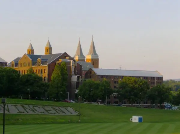 Saint Vincent College